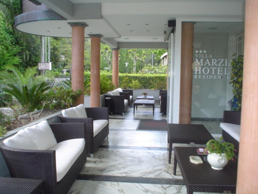 Hotel Residence Villa Marzia Марина-ди-Пьетрасанта Экстерьер фото