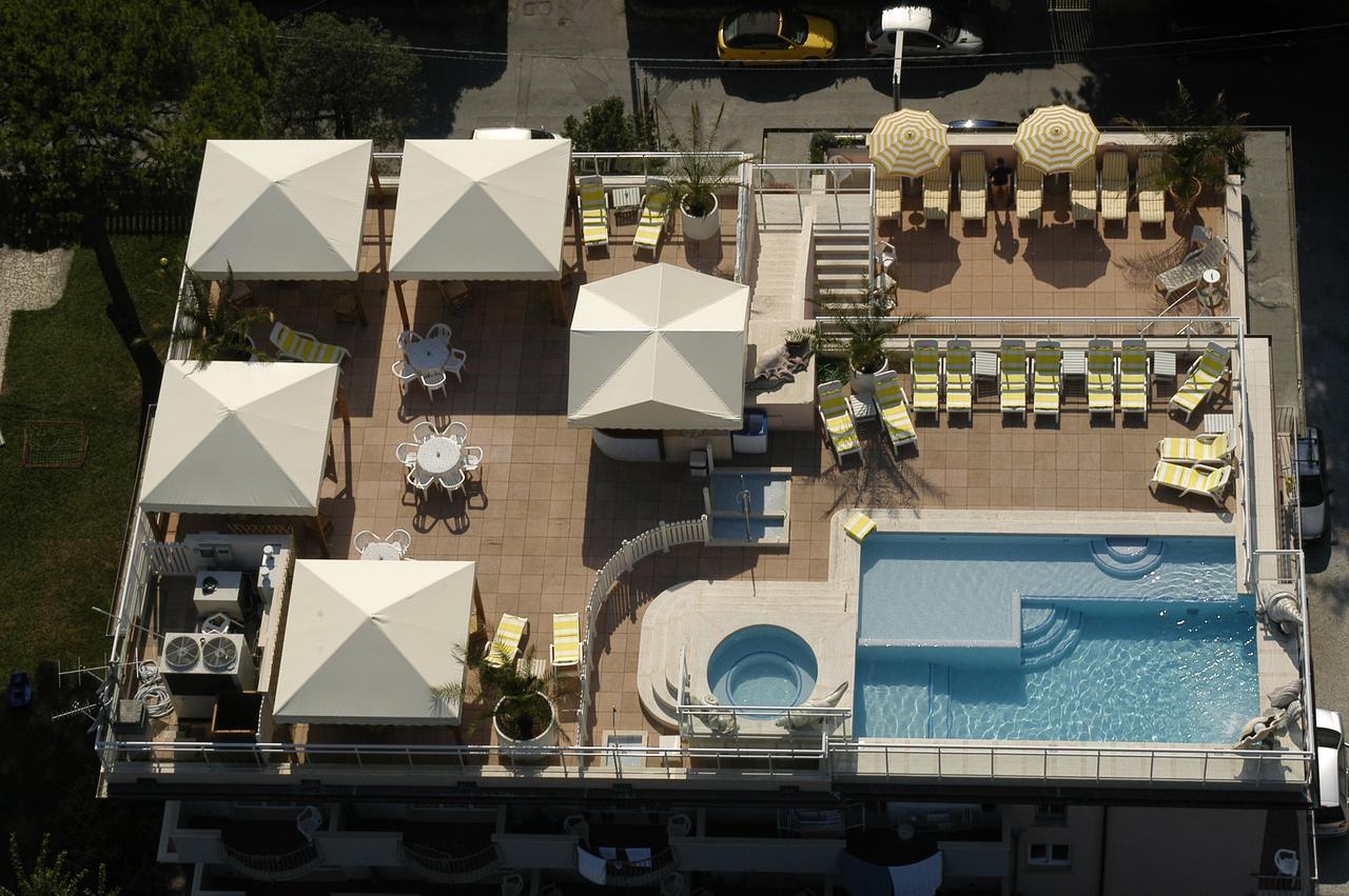 Hotel Residence Villa Marzia Марина-ди-Пьетрасанта Экстерьер фото